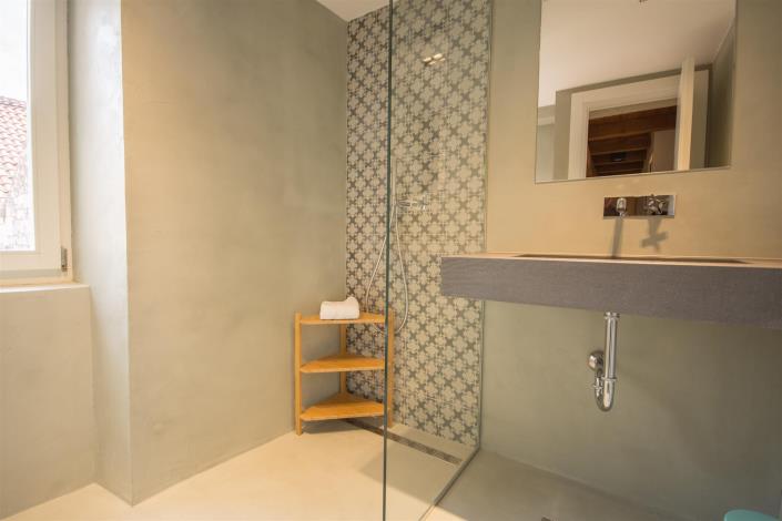 Image No.12-3 Bed Townhouse for sale