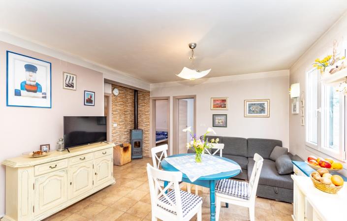 Image No.10-3 Bed House for sale