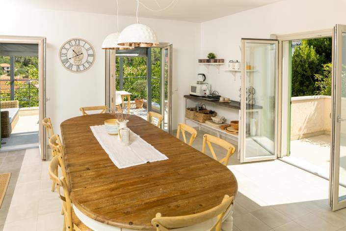 Image No.24-4 Bed Villa / Detached for sale