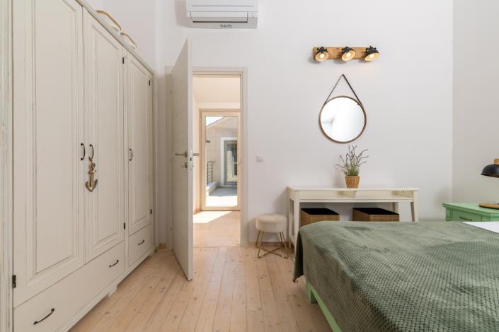 Image No.29-4 Bed Villa / Detached for sale