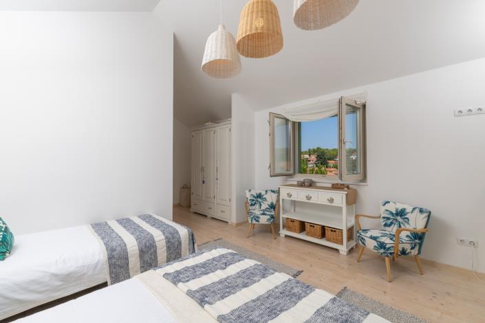 Image No.41-4 Bed Villa / Detached for sale