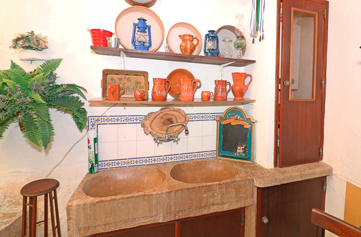 Image No.6-5 Bed Townhouse for sale