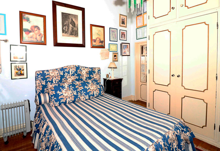 Image No.8-5 Bed Townhouse for sale