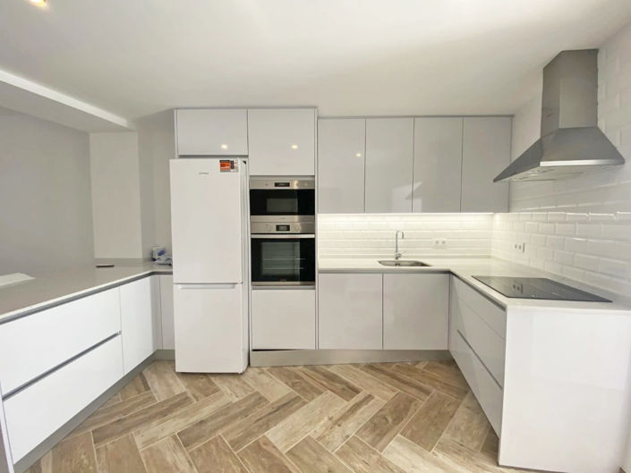 Image No.4-2 Bed Townhouse for sale