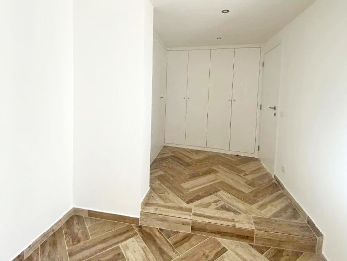 Image No.9-2 Bed Townhouse for sale