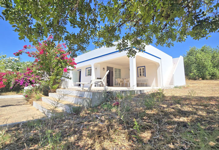 Image No.1-3 Bed House for sale