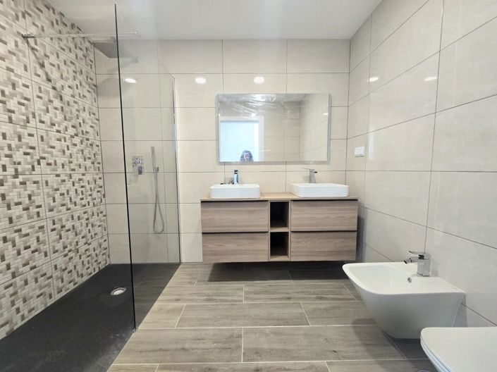 Image No.8-3 Bed Villa for sale