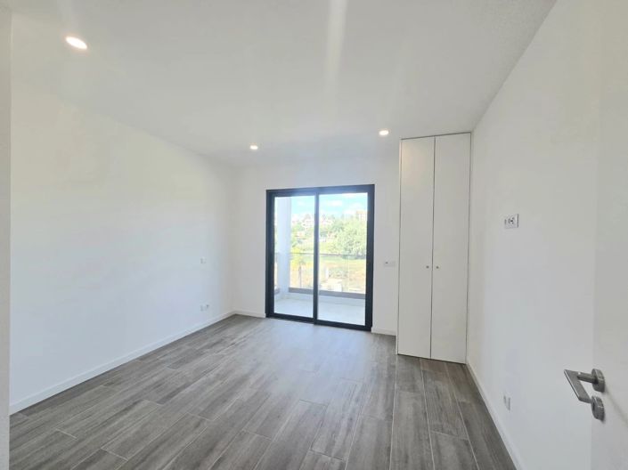 Image No.7-3 Bed Villa for sale