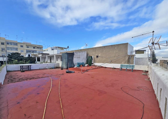 Image No.2-5 Bed House for sale