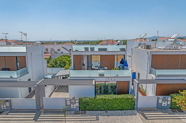 Image No.9-3 Bed Villa for sale