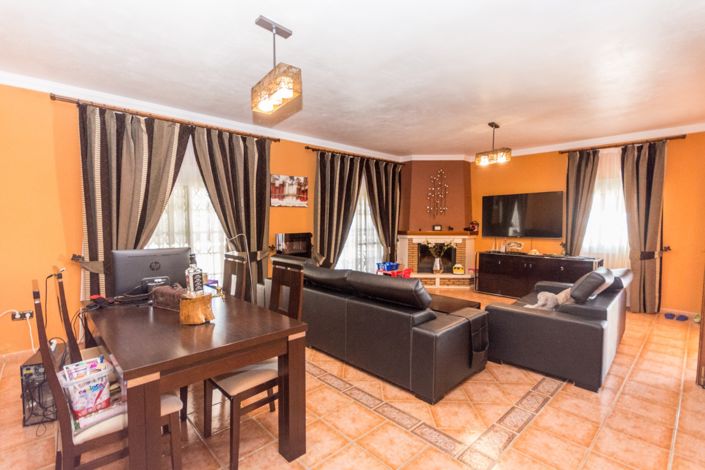 Image No.15-3 Bed Villa for sale