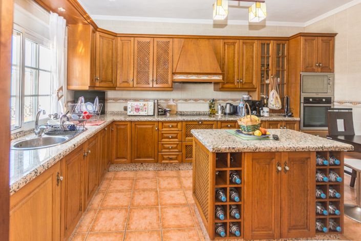 Image No.17-3 Bed Villa for sale