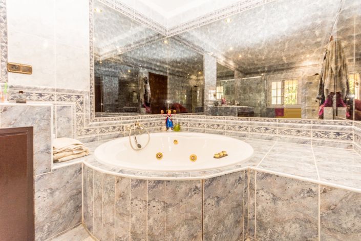 Image No.24-3 Bed Villa for sale