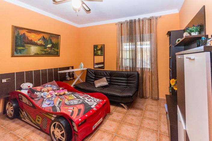 Image No.25-3 Bed Villa for sale