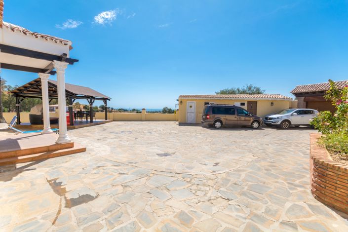 Image No.8-3 Bed Villa for sale