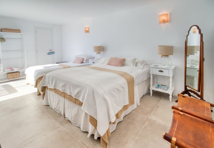 Image No.10-3 Bed Villa for sale