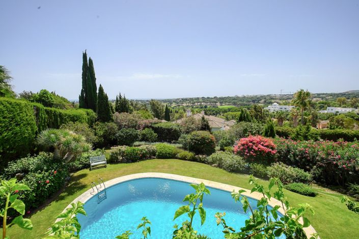 Image No.2-4 Bed Villa for sale