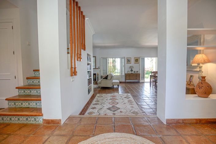 Image No.4-4 Bed Villa for sale