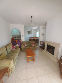 10-bb915d1cb19341576dcdc994b81ab9c5