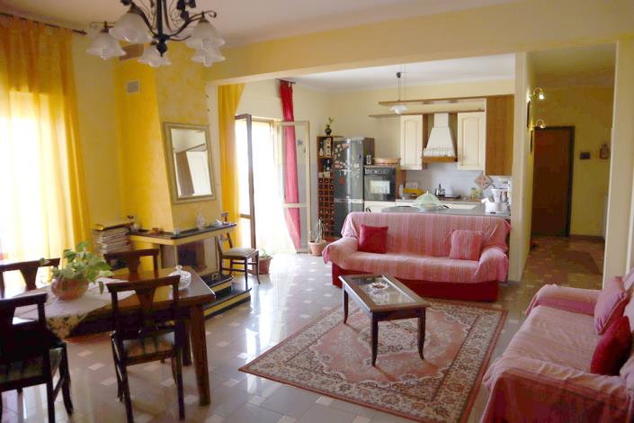 Image No.15-2 Bed Apartment for sale