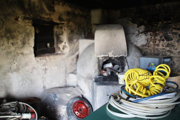 Image No.22-2 Bed Farmhouse for sale