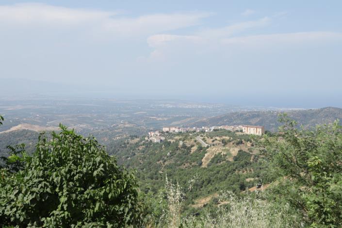 Image No.23-2 Bed Farmhouse for sale