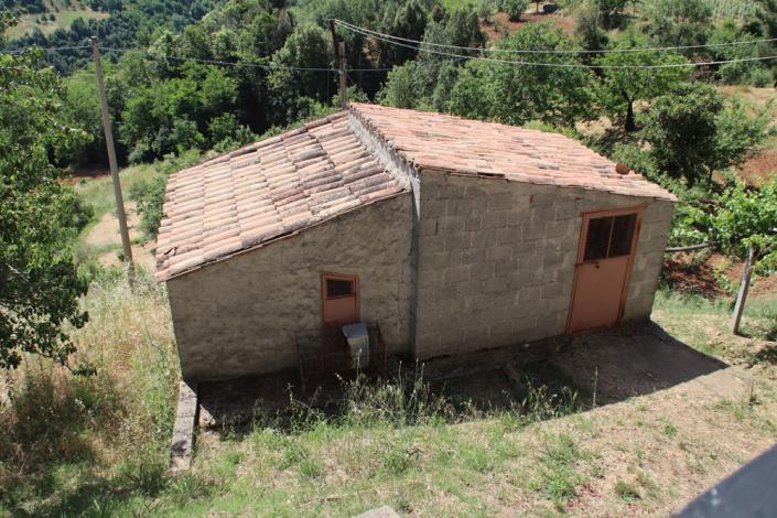 Image No.9-2 Bed Farmhouse for sale