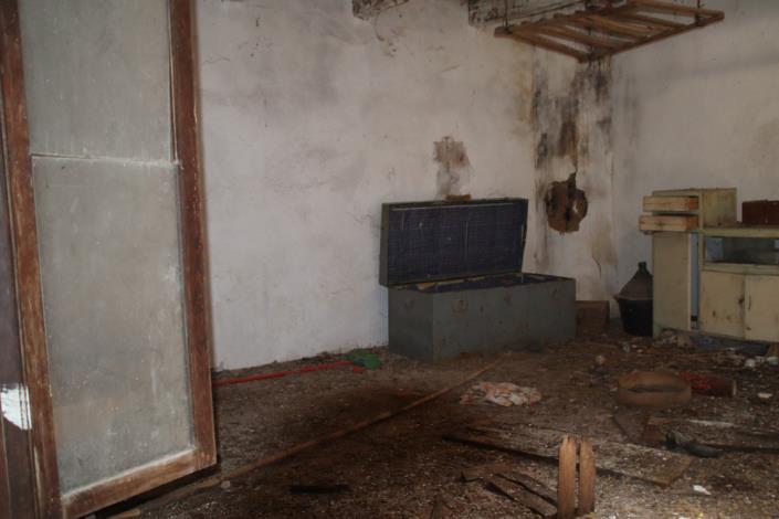 Image No.12-2 Bed Farmhouse for sale