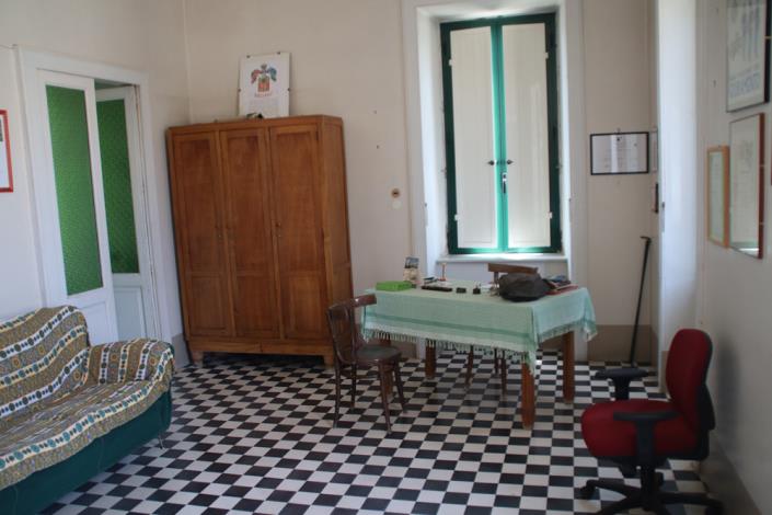 Image No.12-2 Bed Townhouse for sale