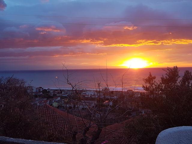 Image No.24-2 Bed Apartment for sale