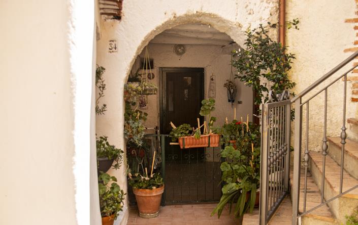 Image No.22-3 Bed Townhouse for sale