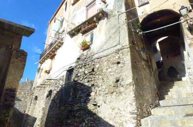 Image No.4-1 Bed Townhouse for sale