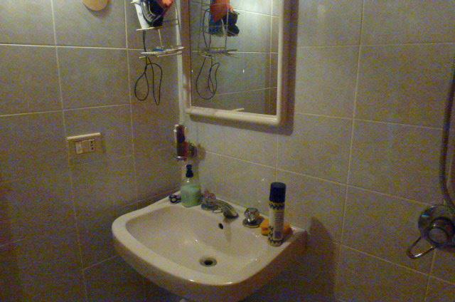 Image No.6-2 Bed Townhouse for sale