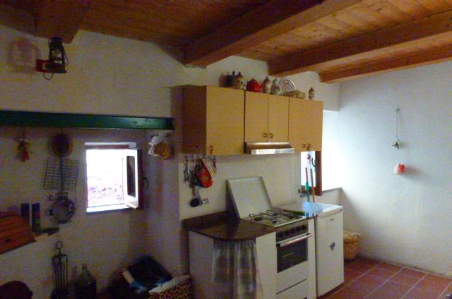 Image No.8-2 Bed Townhouse for sale