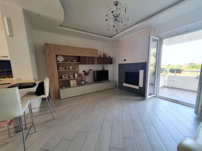 Image No.1-2 Bed Apartment for sale