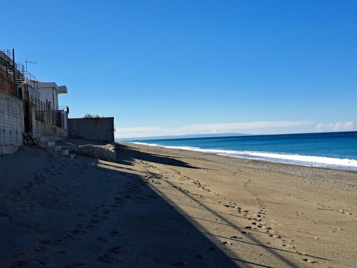 Image No.17-3 Bed Apartment for sale