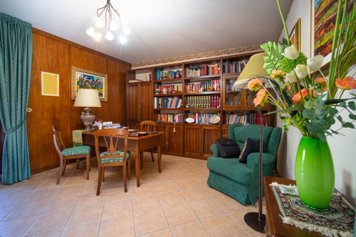 Image No.21-5 Bed Villa for sale