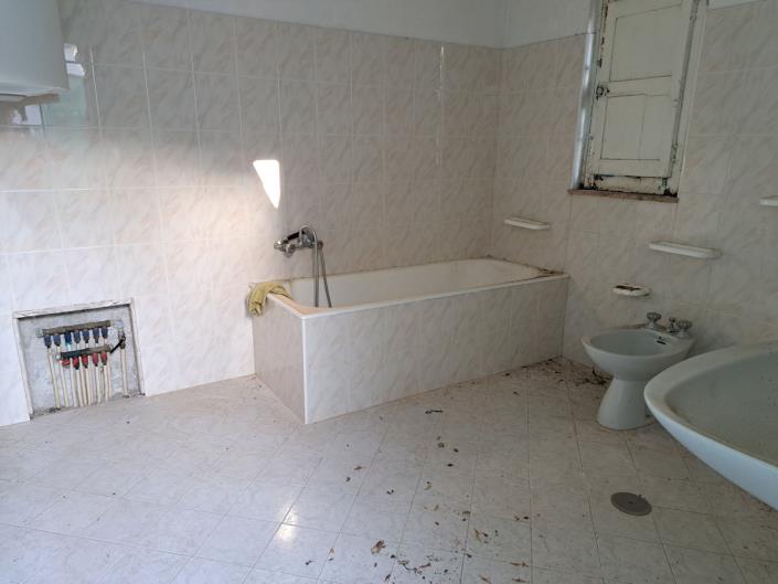 Image No.6-1 Bed Country Property for sale