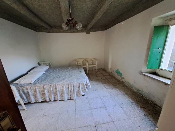 Image No.7-1 Bed Country Property for sale