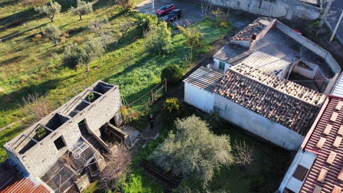 Image No.24-1 Bed Country Property for sale