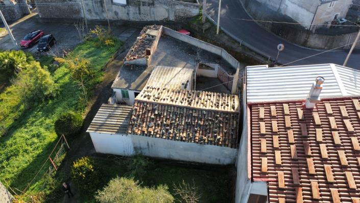 Image No.25-1 Bed Country Property for sale