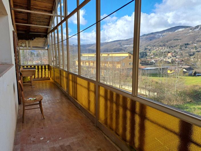 Image No.29-6 Bed House for sale