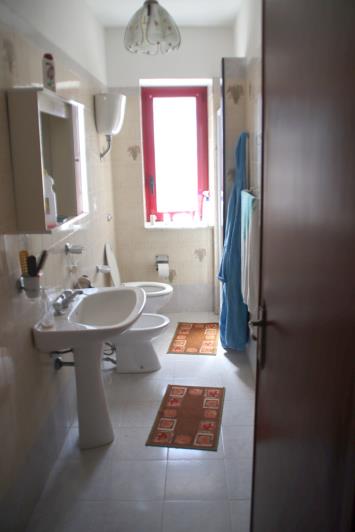 Image No.8-3 Bed Bungalow for sale