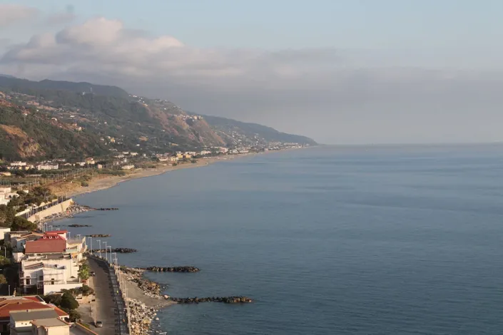 Image No.31-4 Bed Farmhouse for sale