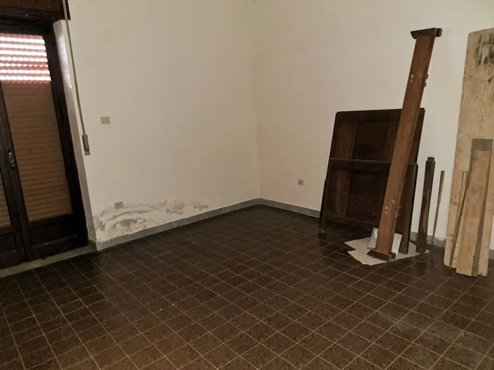 Image No.9-4 Bed Farmhouse for sale