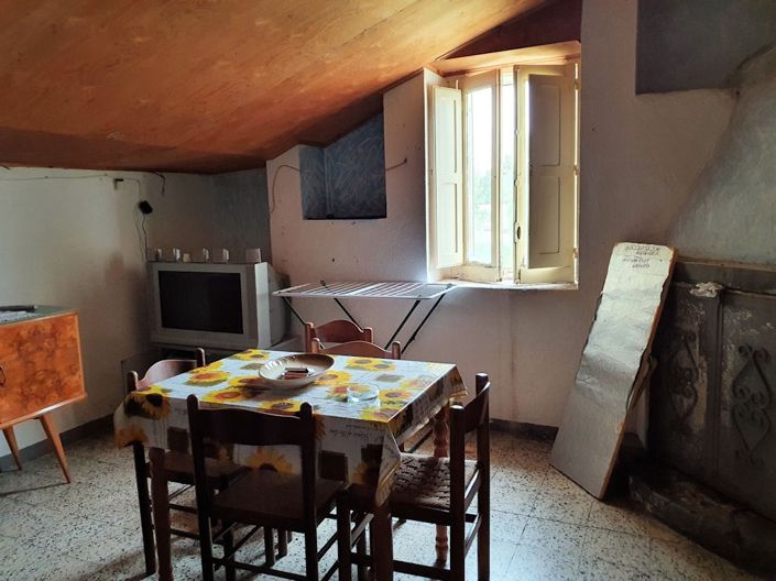 Image No.8-1 Bed Property for sale