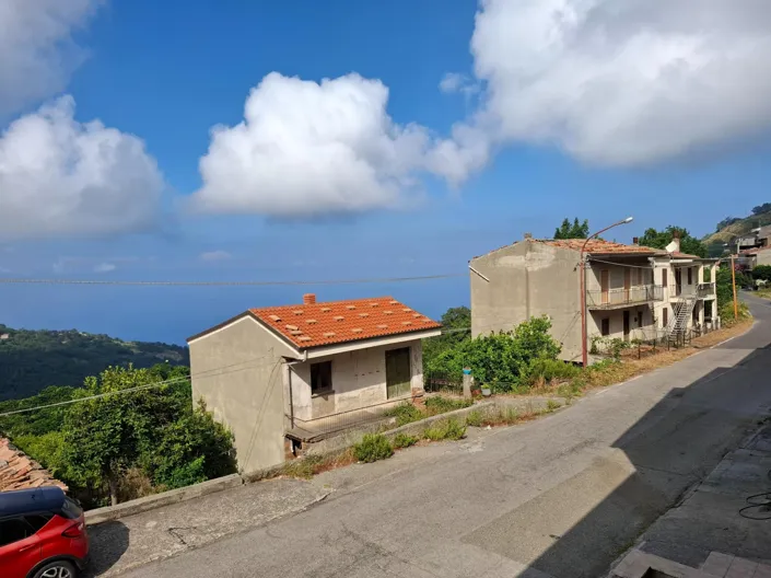 Image No.32-2 Bed House for sale