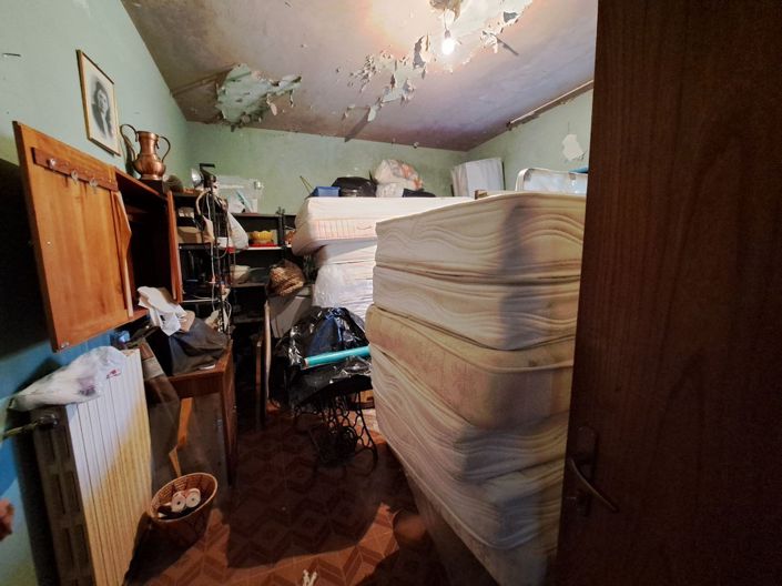 Image No.28-6 Bed House for sale