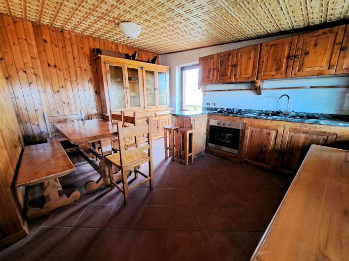 Image No.33-6 Bed House for sale