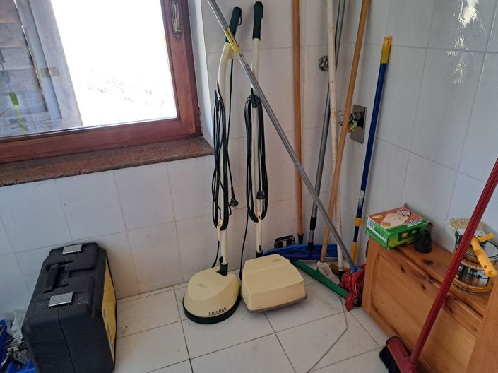 Image No.38-6 Bed House for sale